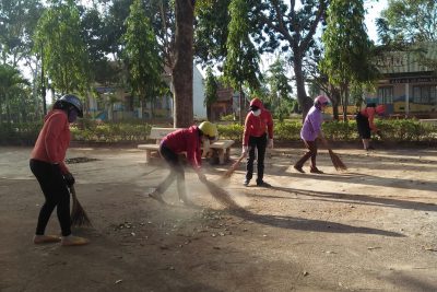 Lao động vệ sinh, khử trung lớp học chủ động phòng chống dịch Corola