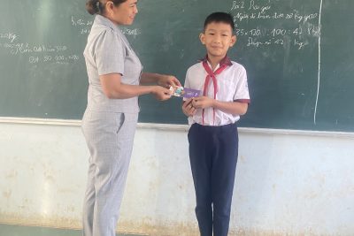 Tiếp sức đến trường